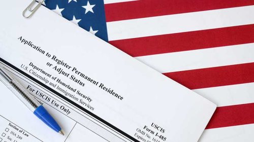 que-es-un-ajuste-de-estatus-migratorio